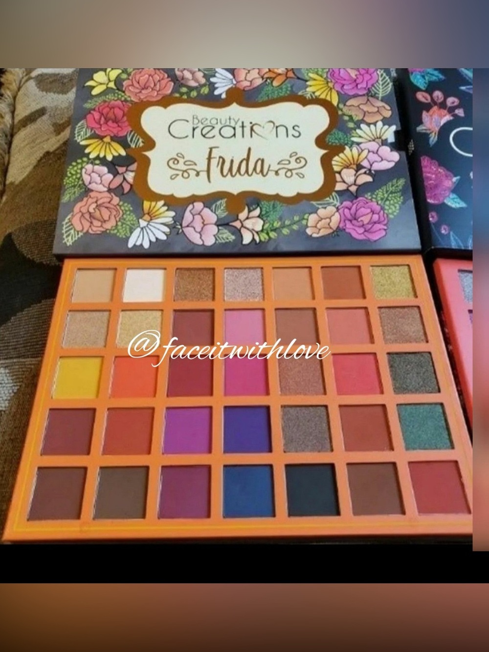 FRIDA Eyeshadow Palette New with Minor Damage See Pictures